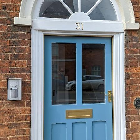 31 High Street - Modern & Stylish 2-Bed Apartment - Inc Parking Husbands Bosworth 外观 照片