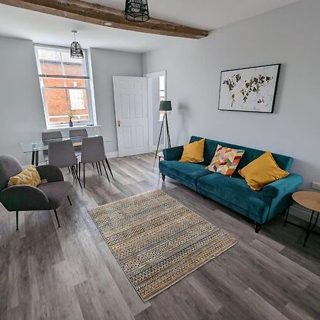 31 High Street - Modern & Stylish 2-Bed Apartment - Inc Parking Husbands Bosworth 外观 照片