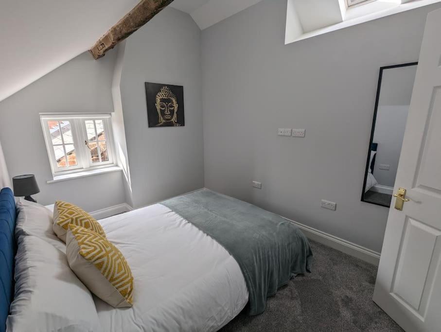 31 High Street - Modern & Stylish 2-Bed Apartment - Inc Parking Husbands Bosworth 外观 照片